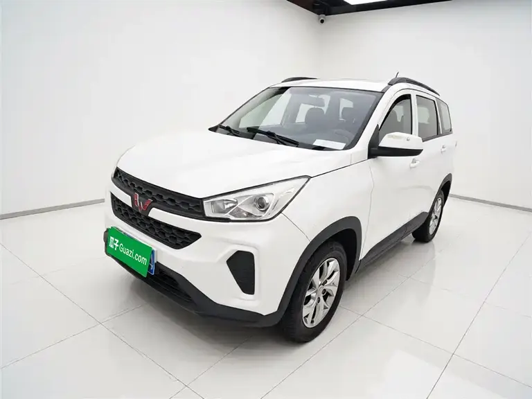 Wuling Hongguang S3 1.5 L Manual Standard CN-V