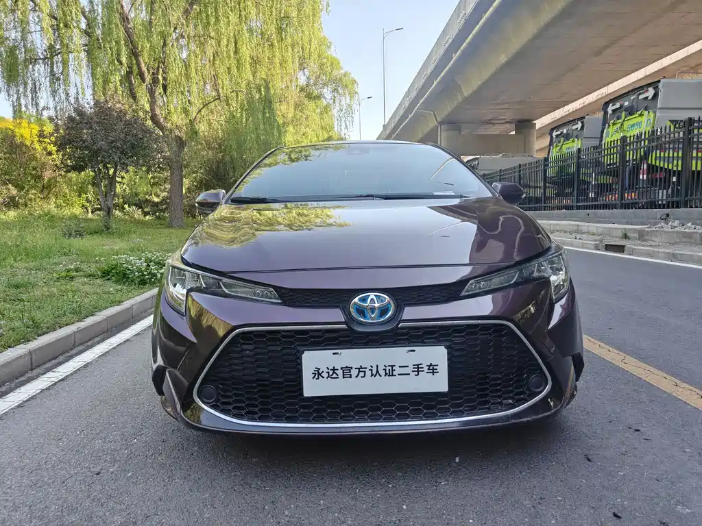 Levin Dual Engine 1.8 H E-CVT Luxury