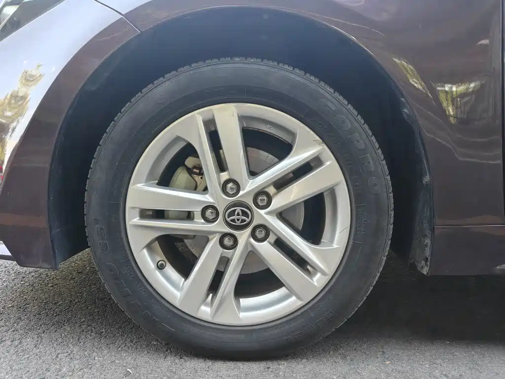 Levin Dual Engine 1.8 H E-CVT Luxury