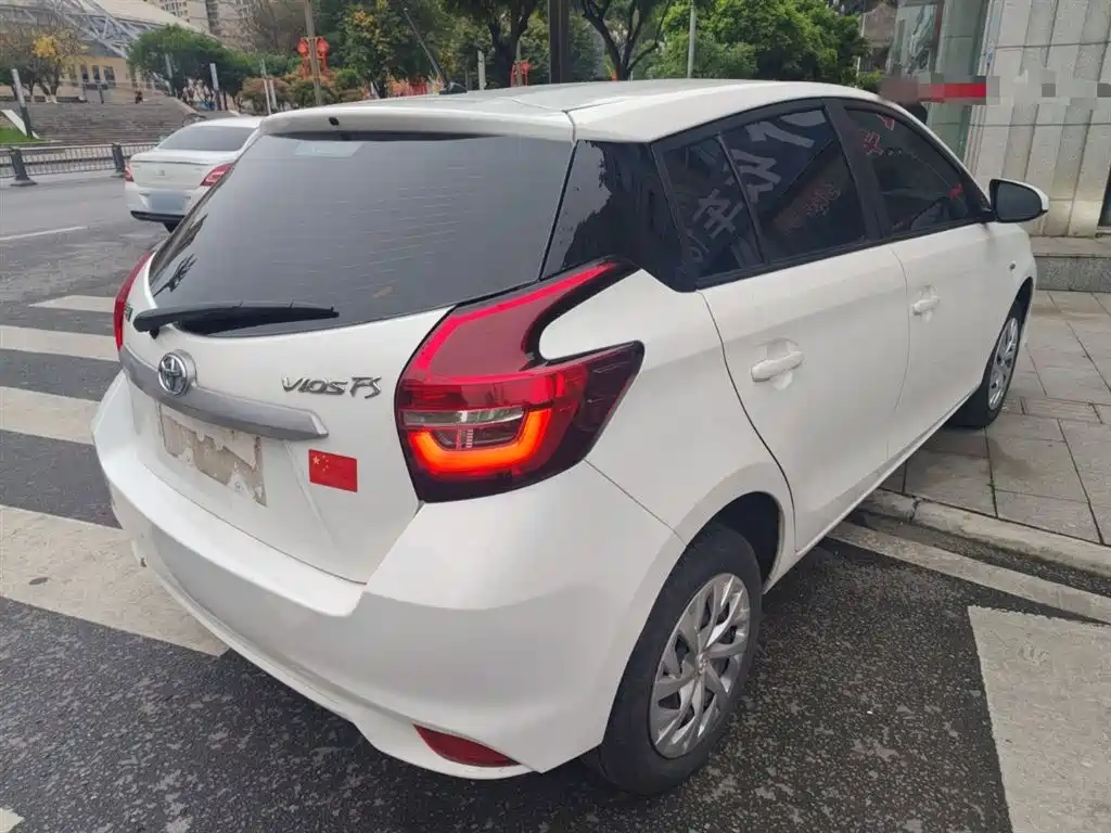 Vios FS 1.5 L CVT Sharp Speed