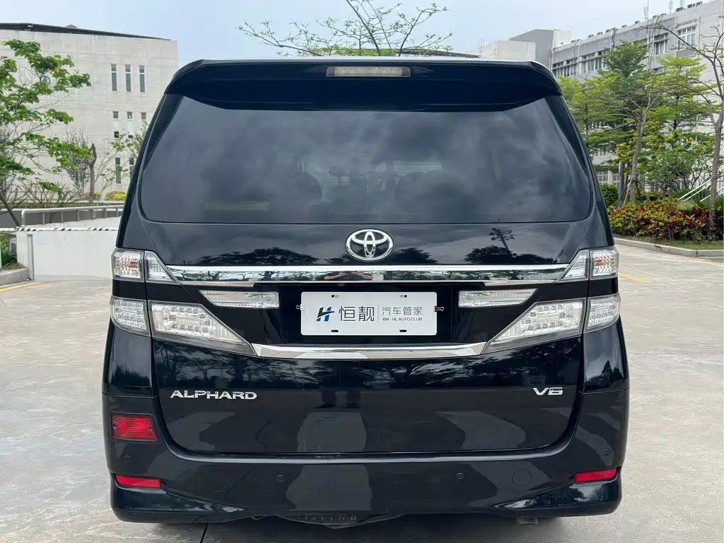 Alphard 3.5 L Luxury