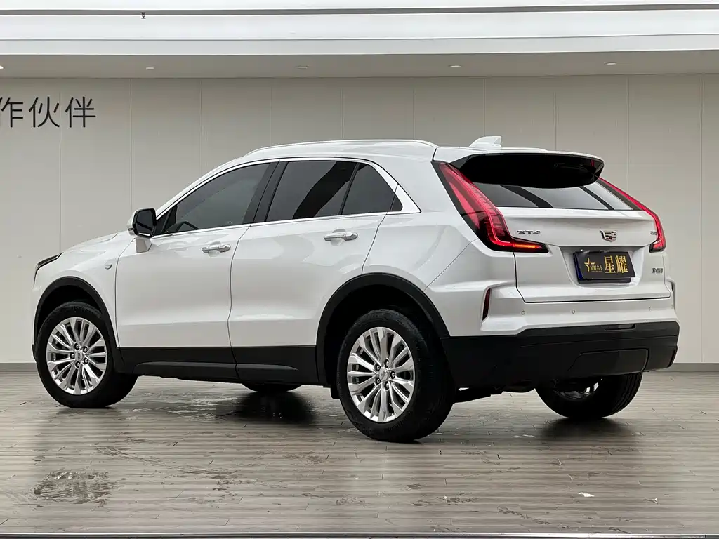 Cadillac XT4 25 T 2 WD Style