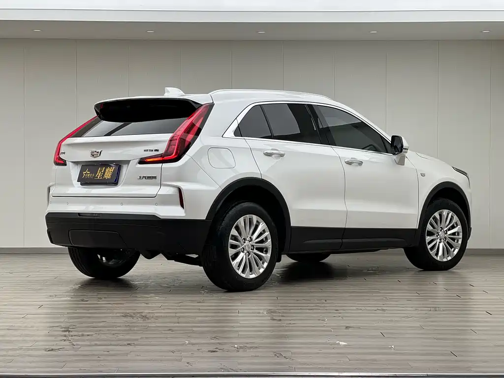 Cadillac XT4 25 T 2 WD Style