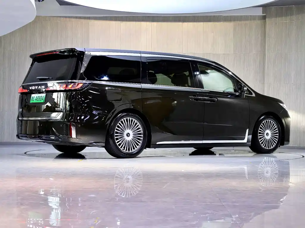 Voyah Dreamer PHEV 4 WD Flagship Kunpeng