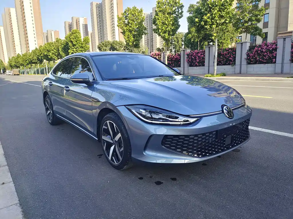 Lamando Lamando L 280 TSI DSG Dazzle Hot