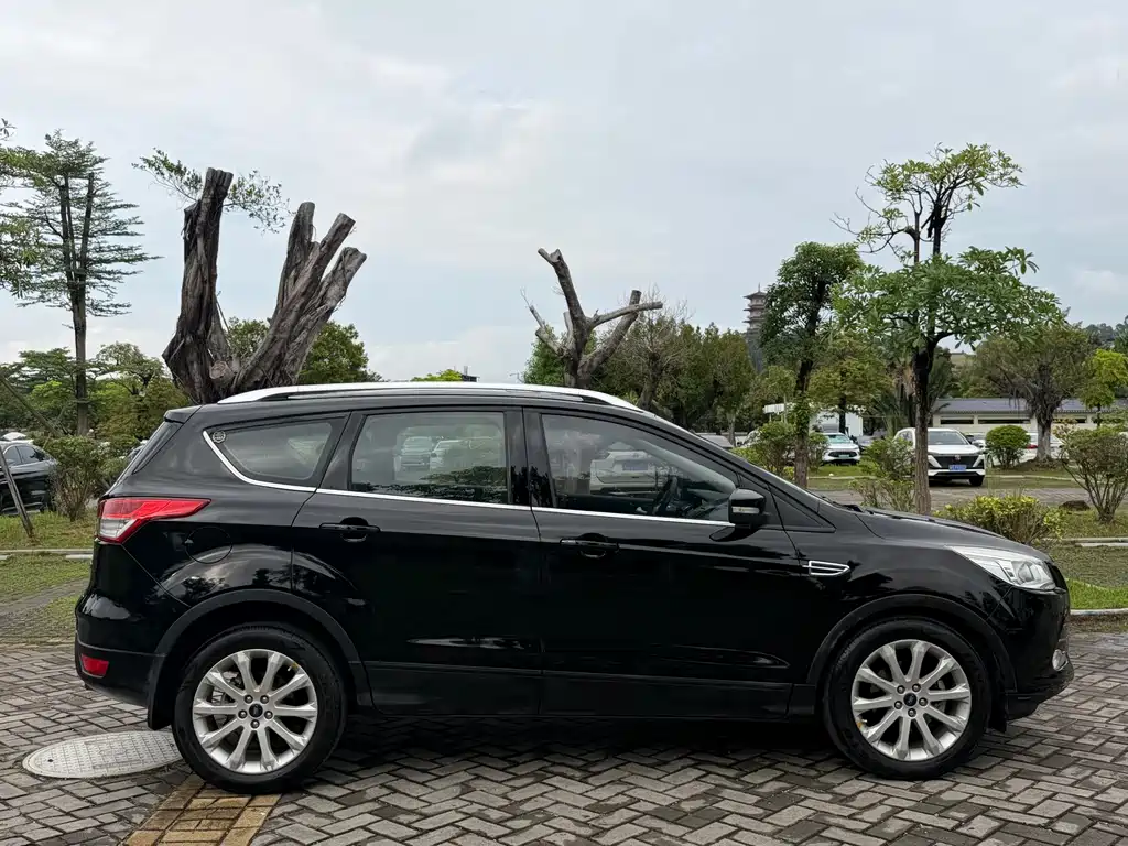 Kuga 1.5 L GTDi 2 WD Style