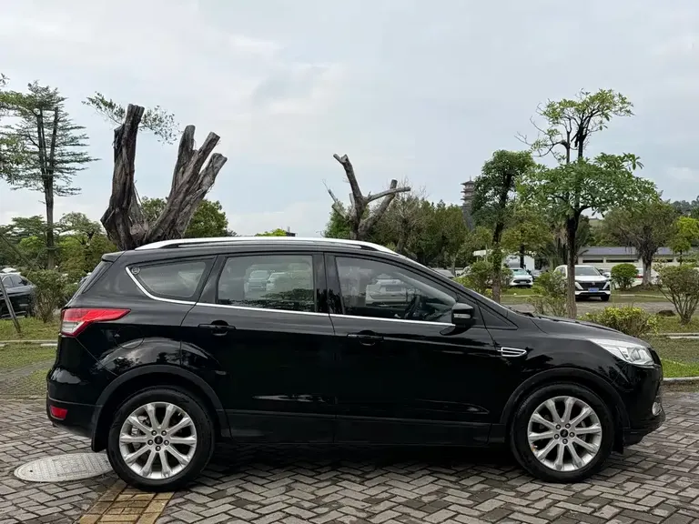 Ford Kuga 1.5 L GTDi 2 WD Style