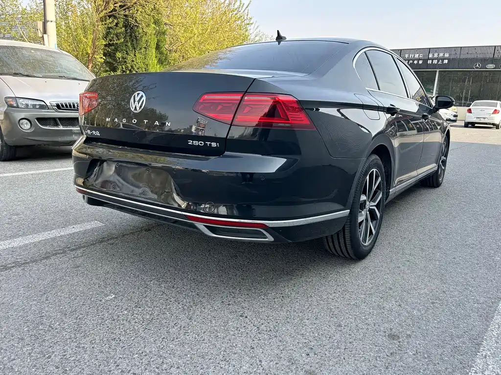 Magotan 280 TSI DSG Comfort