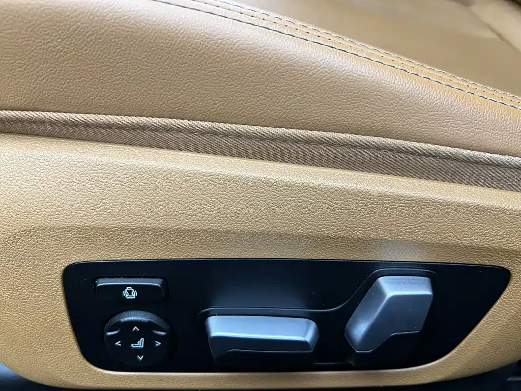 BMW 8 Series 840 i 4-door Coupe M Sport Package