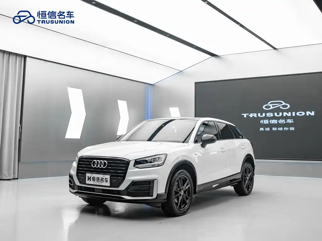 Audi Q2 L 35 TFSI Progressive Dynamic