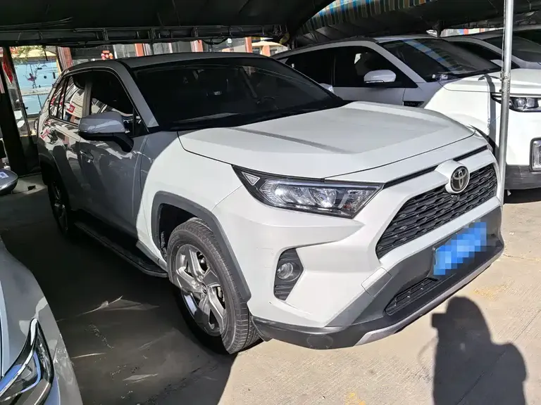 Toyota RAV4 2.0 L CVT 4 WD Style PLUS