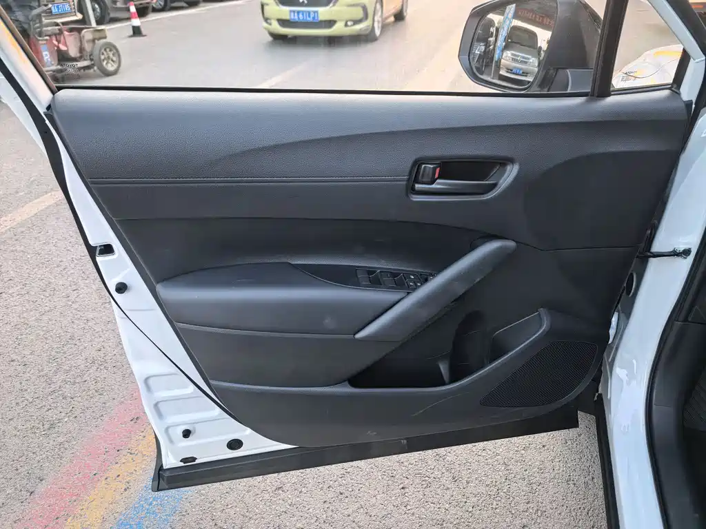 Corolla Cross 2.0 L Pioneer