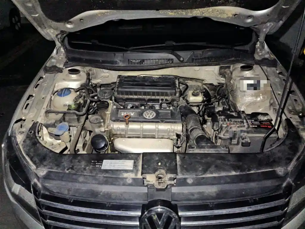 Bora 1.6 L Auto Comfort