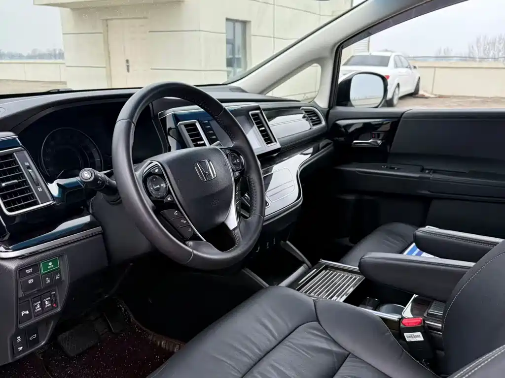 Elysion 2.0 L Hybrid Luxury