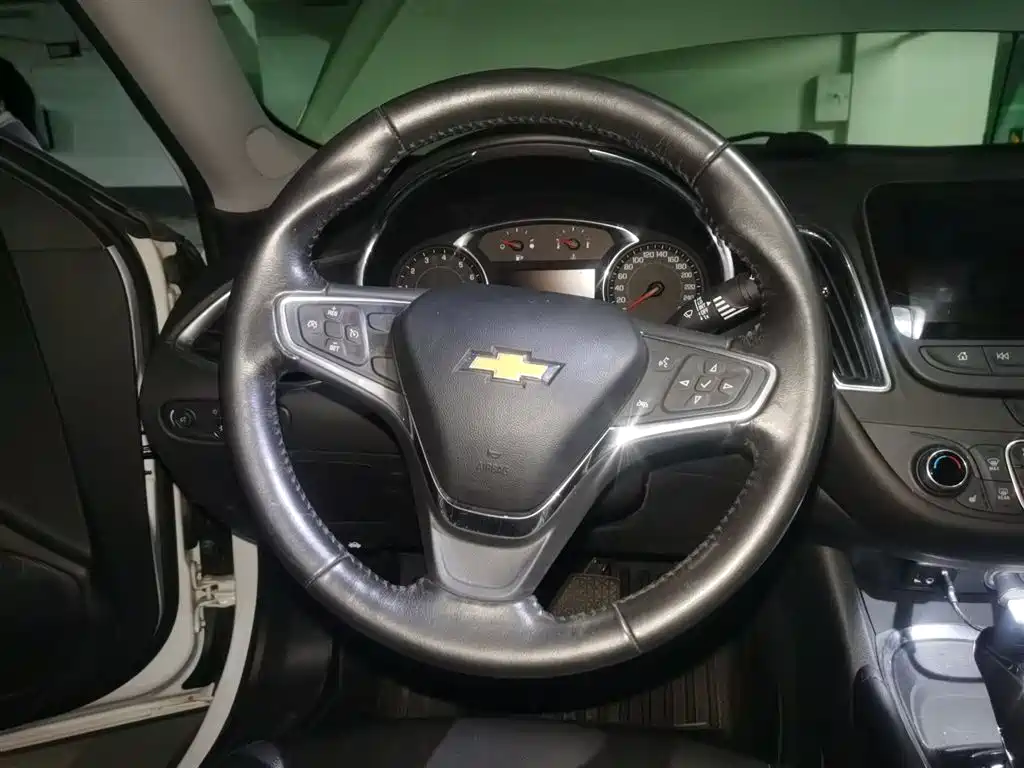 Malibu XL 530 T Auto Sharp Comfort