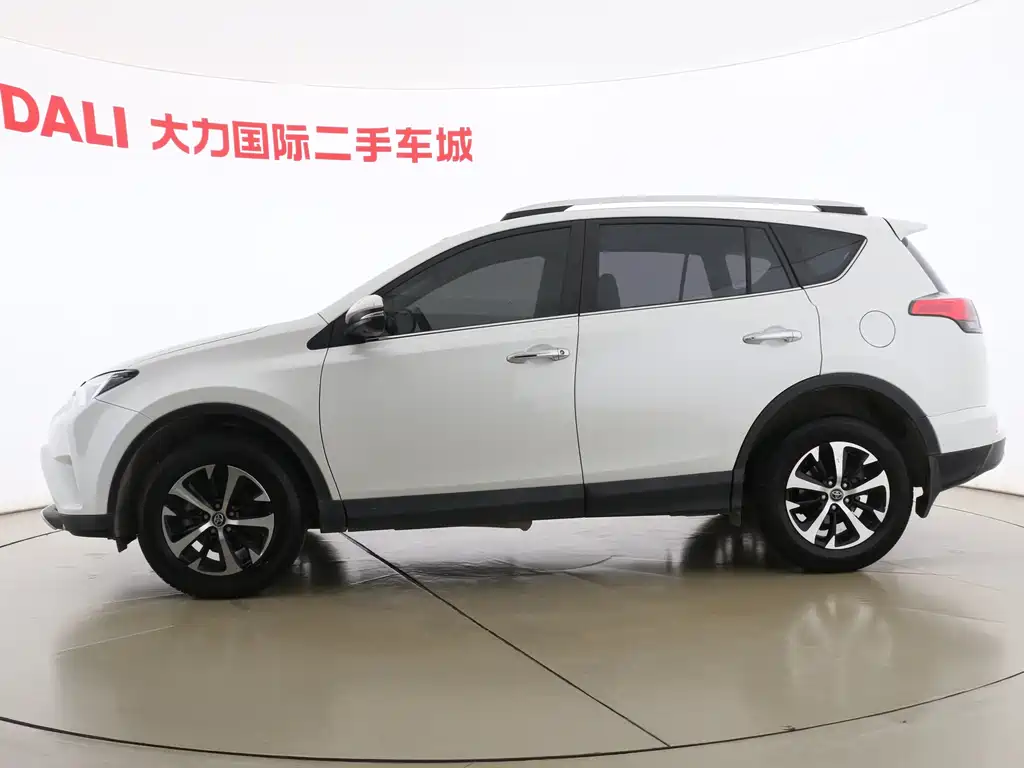 RAV4 2.0 L CVT 2 WD Smart Style CN-V
