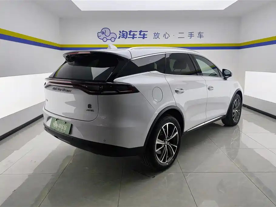 Tang NEV DM 2.0 T Full-time 4 WD Connected Creative Enjoyment 5-seat CN-V