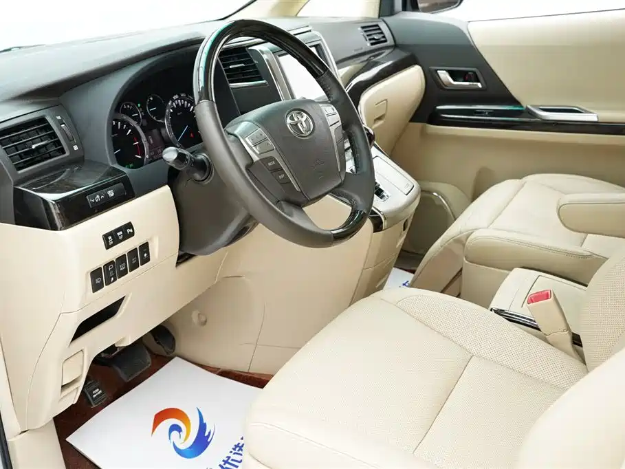 Alphard 3.5 L Luxury