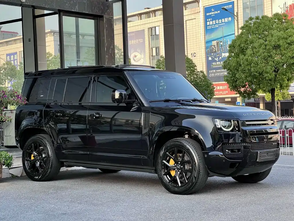 Land Rover Defender 110 3.0 T P400 X-DYNAMIC HSE