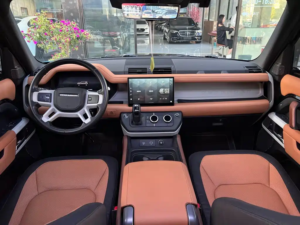 Land Rover Defender 110 3.0 T P400 X-DYNAMIC HSE