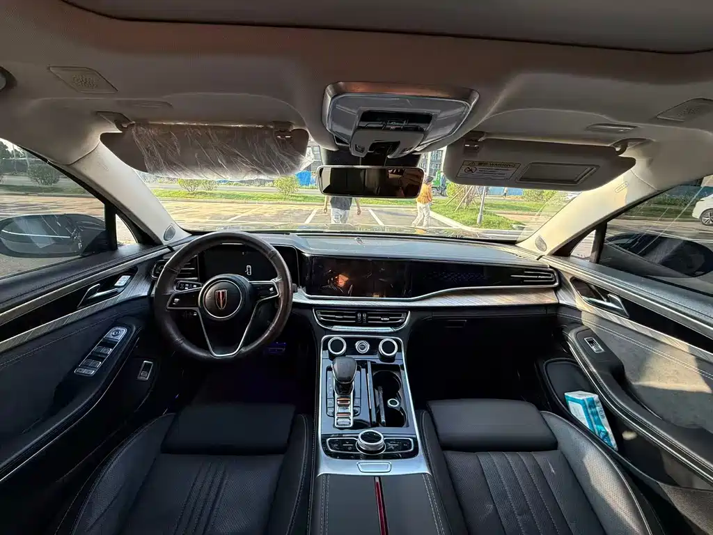 Hongqi H9 3.0 T Connected Flagship