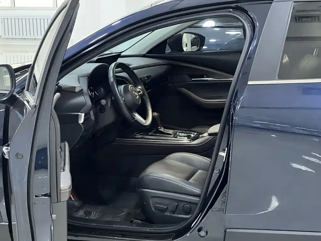 Mazda CX-30 2.0 L Auto Jiayue