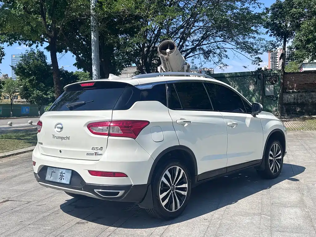 GAC Trumpchi GS4 235 T G-DCT Luxury