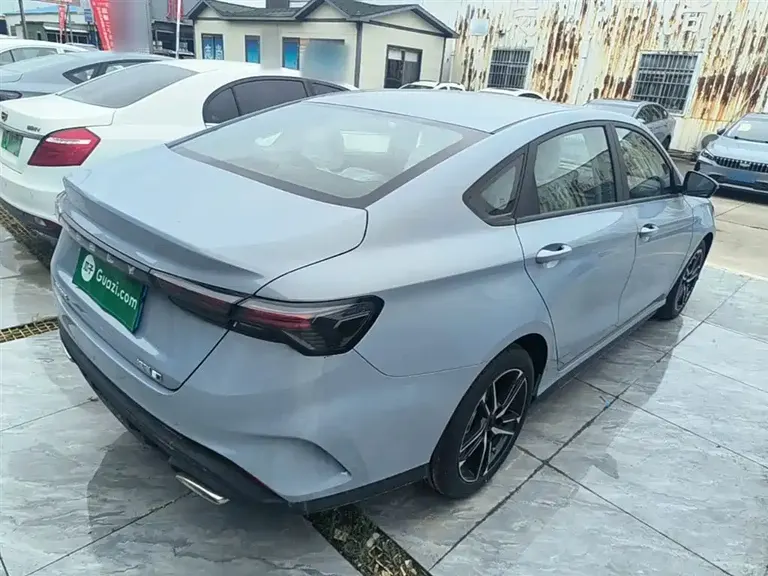 Geely Binrui Binrui COOL 1.5 T DCT Dragon