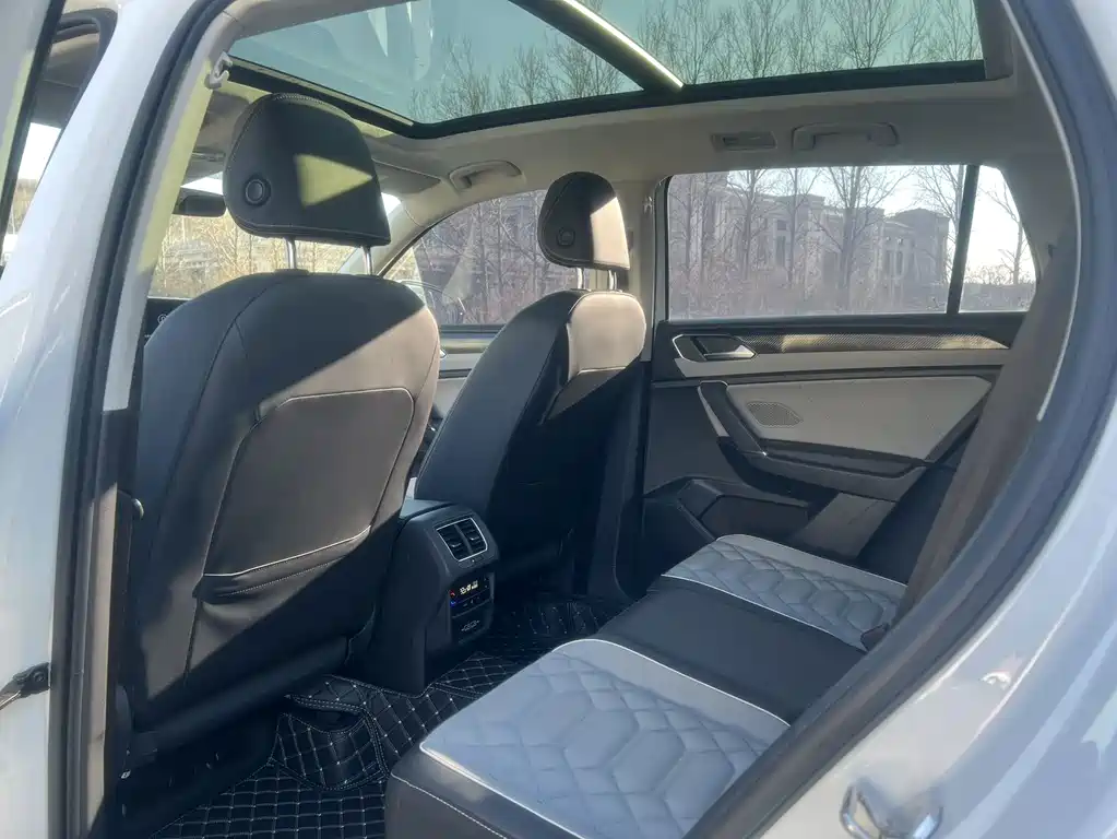 Tayron 280 TSI 2 WD Luxury Plus Advanced