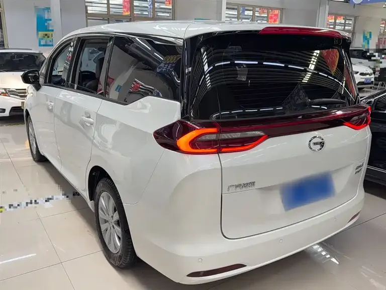 GAC Trumpchi M6 270 T DCT Luxury (7-seat) CN-VI