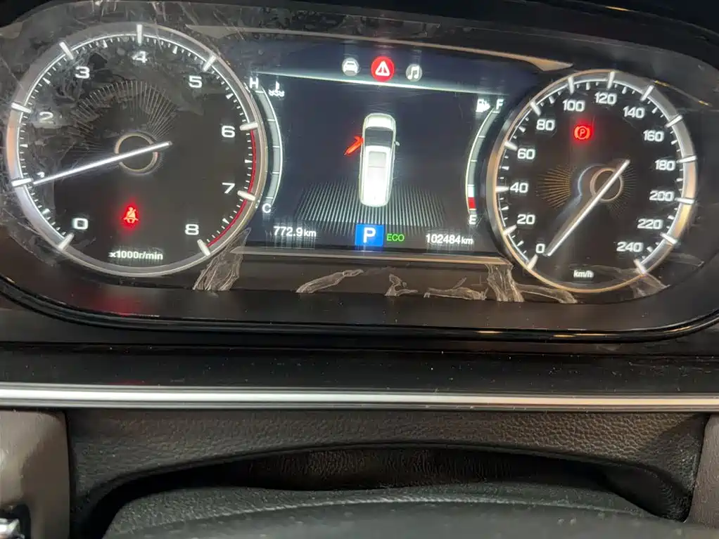 GAC Trumpchi M6 270 T DCT Luxury (7-seat) CN-VI