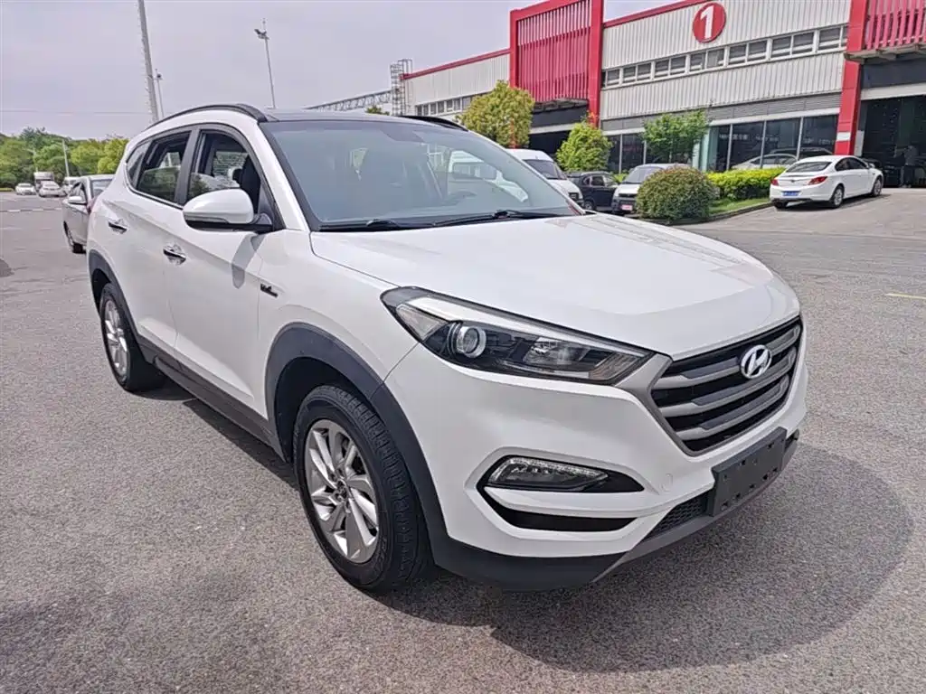 Tucson 1.6 T DCT 2 WD Intelligent