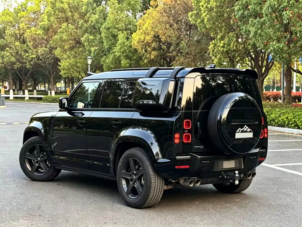 Land Rover Defender Facelift 110 3.0 T P400 X-DYNAMIC HSE