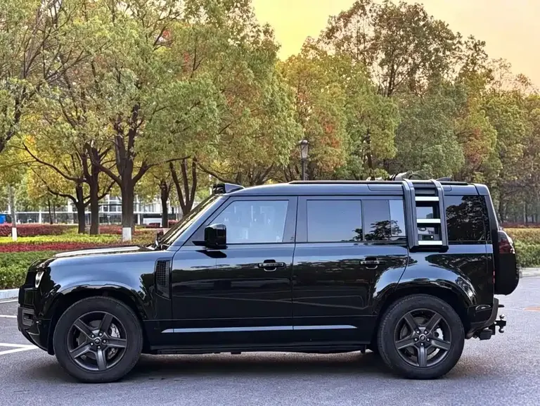 Land Rover Defender Facelift 110 3.0 T P400 X-DYNAMIC HSE