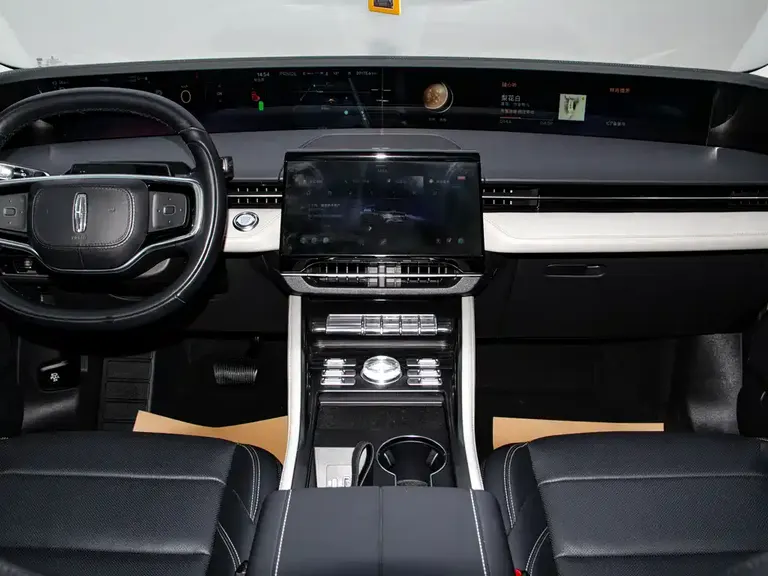 Lincoln Nautilus 2.0 T 4 WD Comfort Supreme