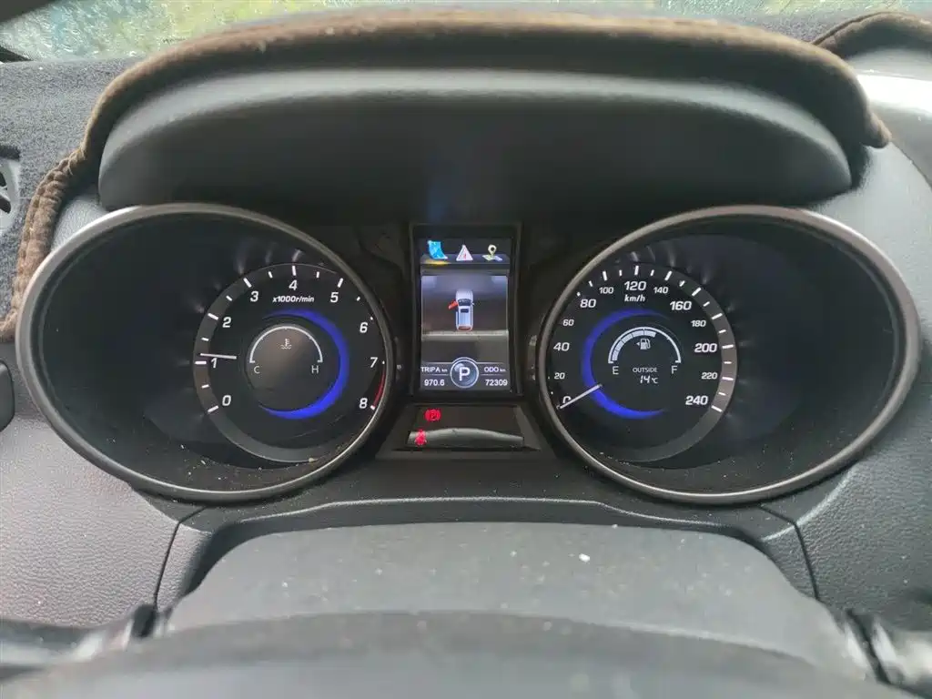 Changan CS75 1.8 T Auto Elite CN-V