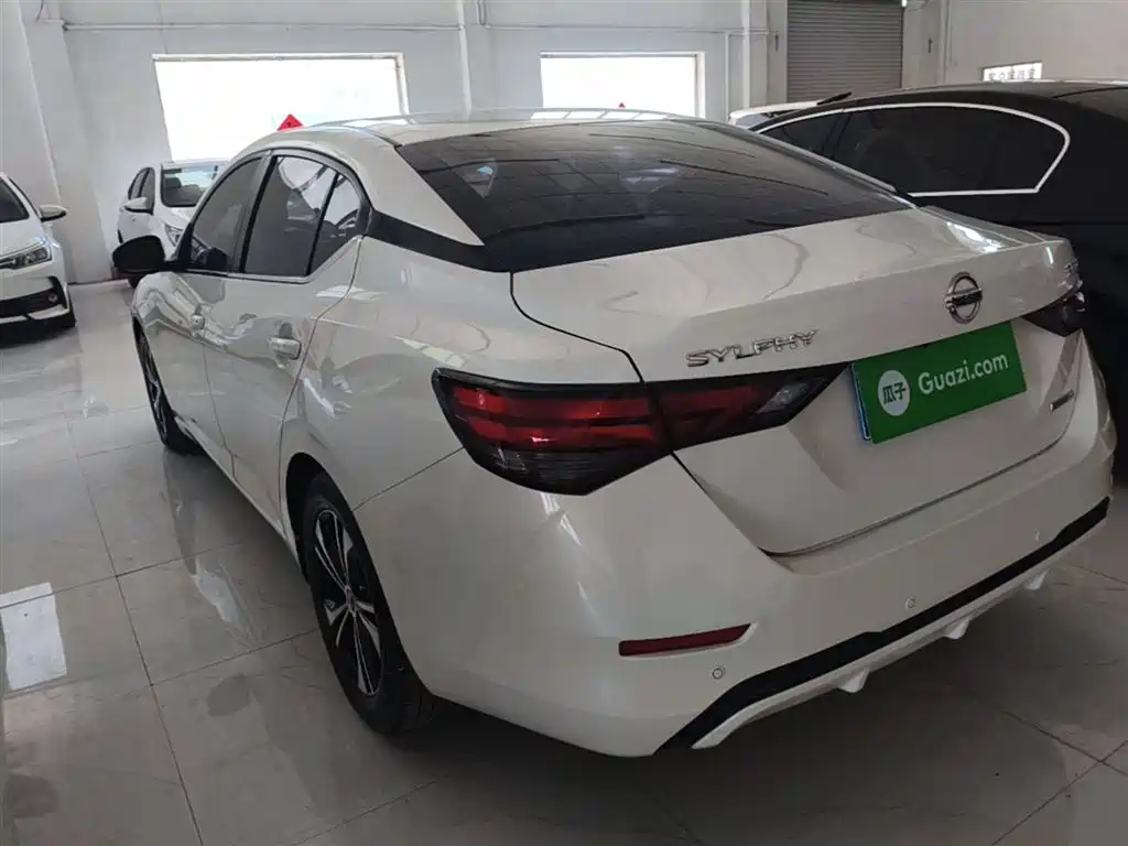 Sylphy 1.6 L XL CVT Joy