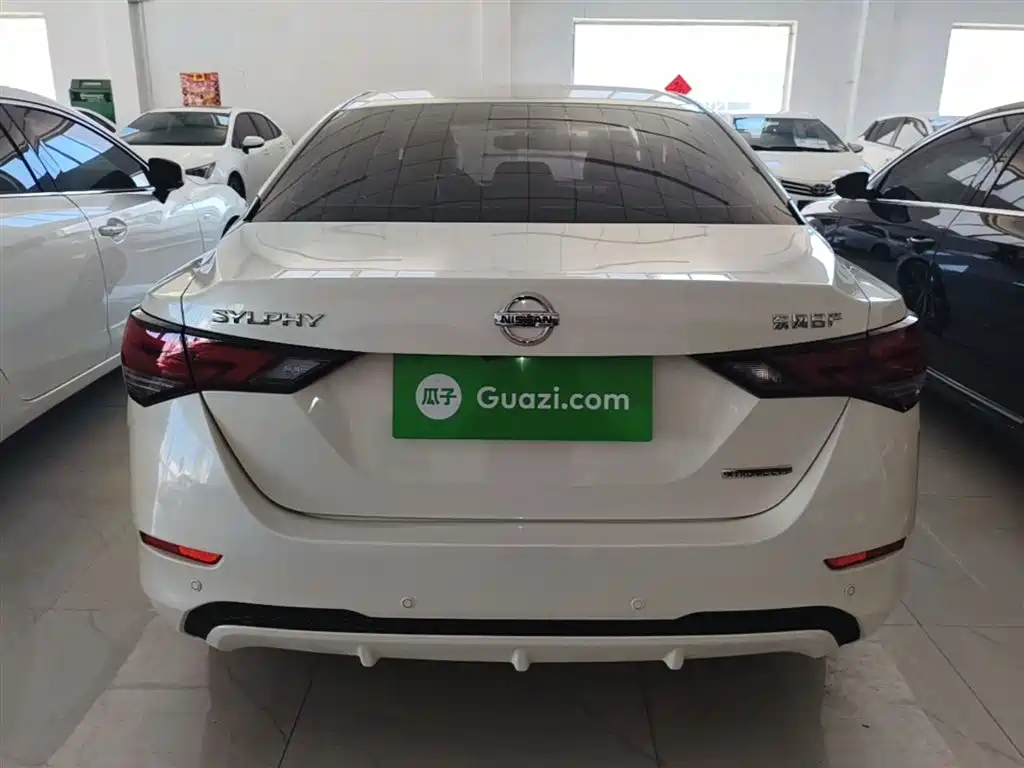 Sylphy 1.6 L XL CVT Joy