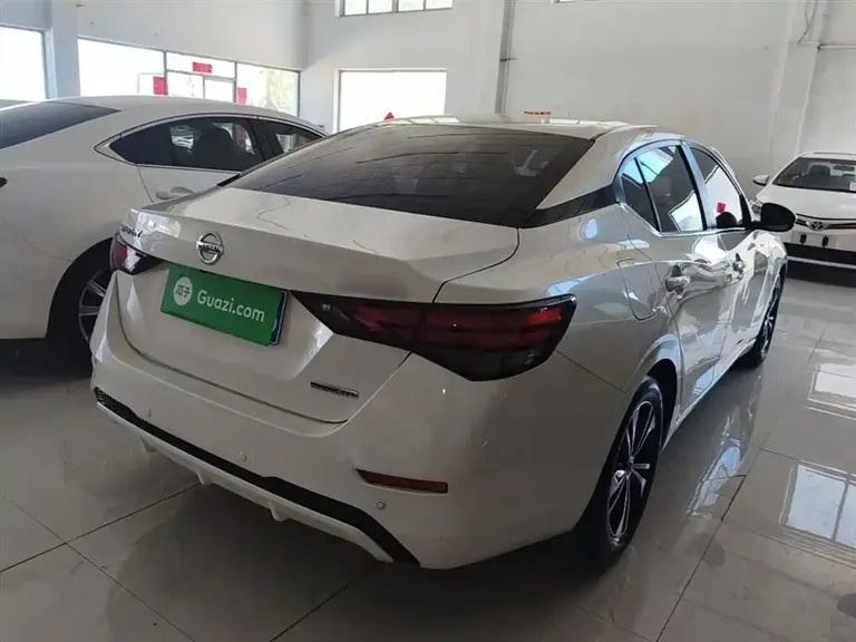 Nissan Sylphy 1.6 L XL CVT Joy