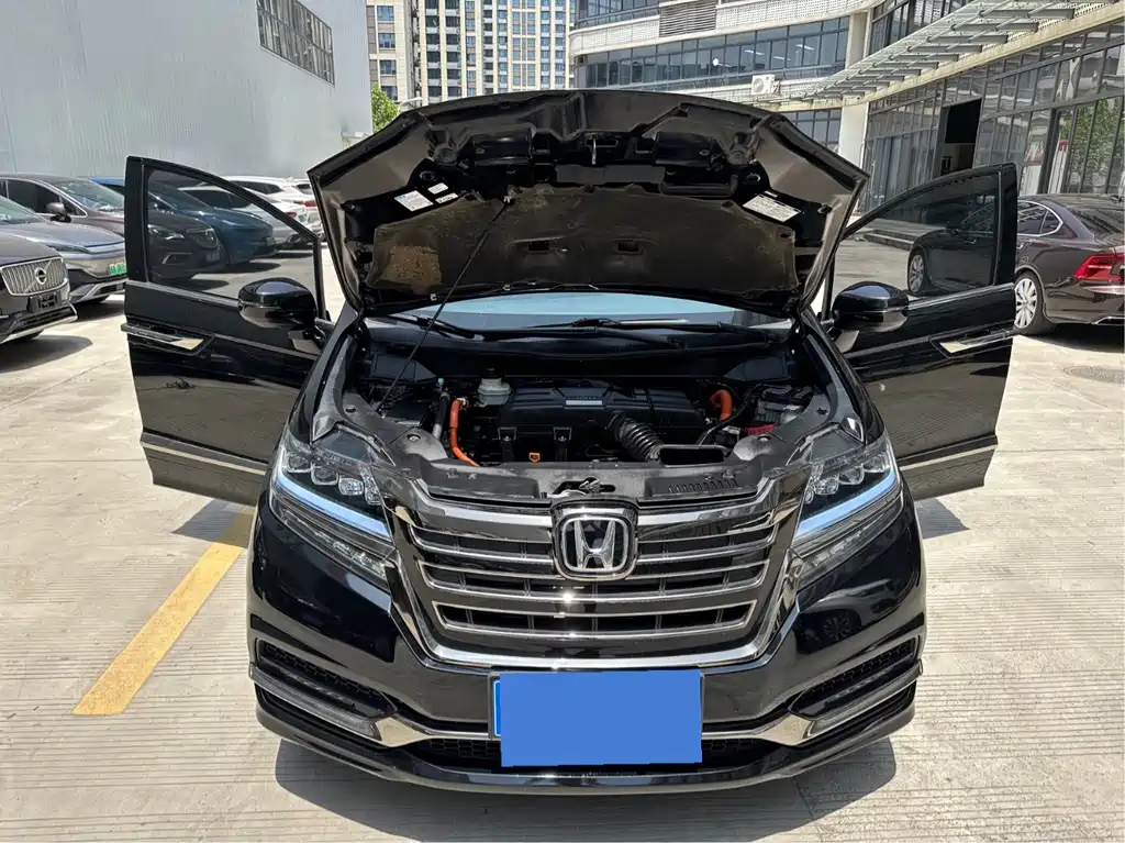 Elysion 2.0 L Hybrid Luxury