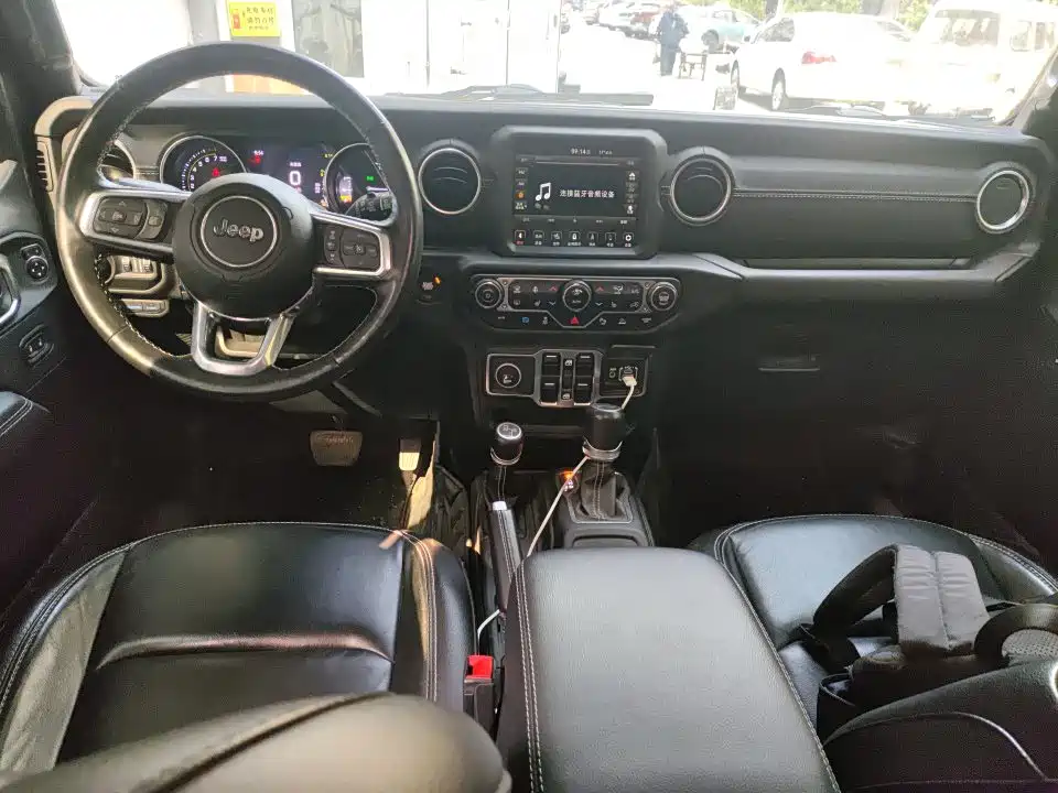 Wrangler NEV 4-door 2.0 T 4 xe Sahara