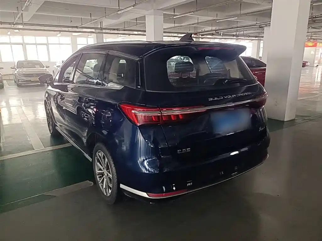 Song MAX Upgraded 1.5 T Auto Distinguished 6-seat