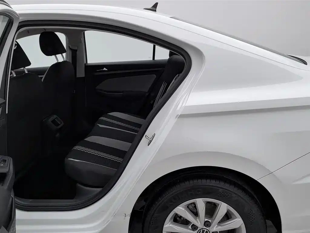 Bora 200 TSI DSG Smooth Travel