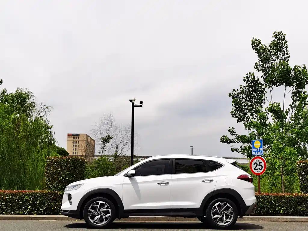 Tucson 280 TGDi DCT 2 WD Connected CN-V