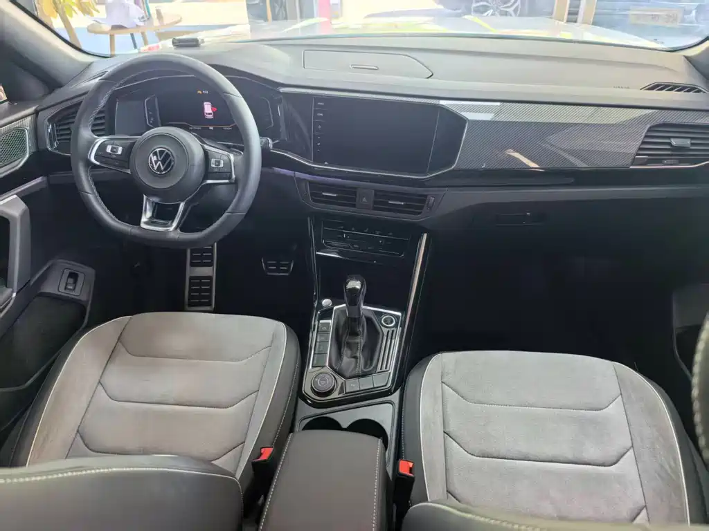 Tayron 380 TSI 4 WD R-Line Connected