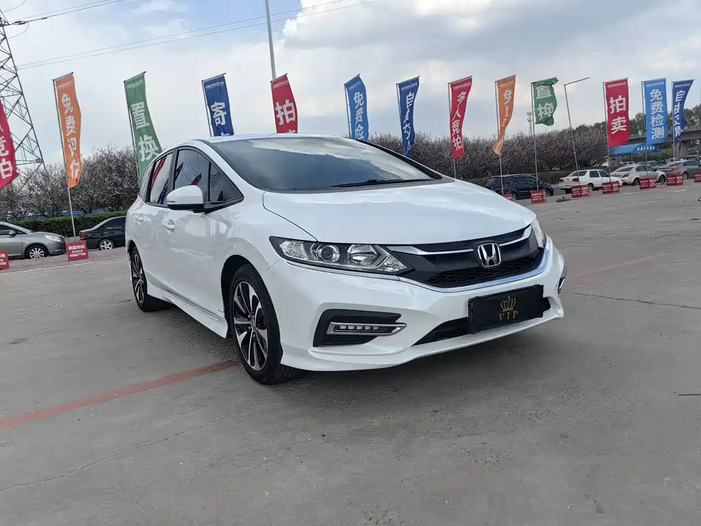 Jade 1.8 L Auto Comfort