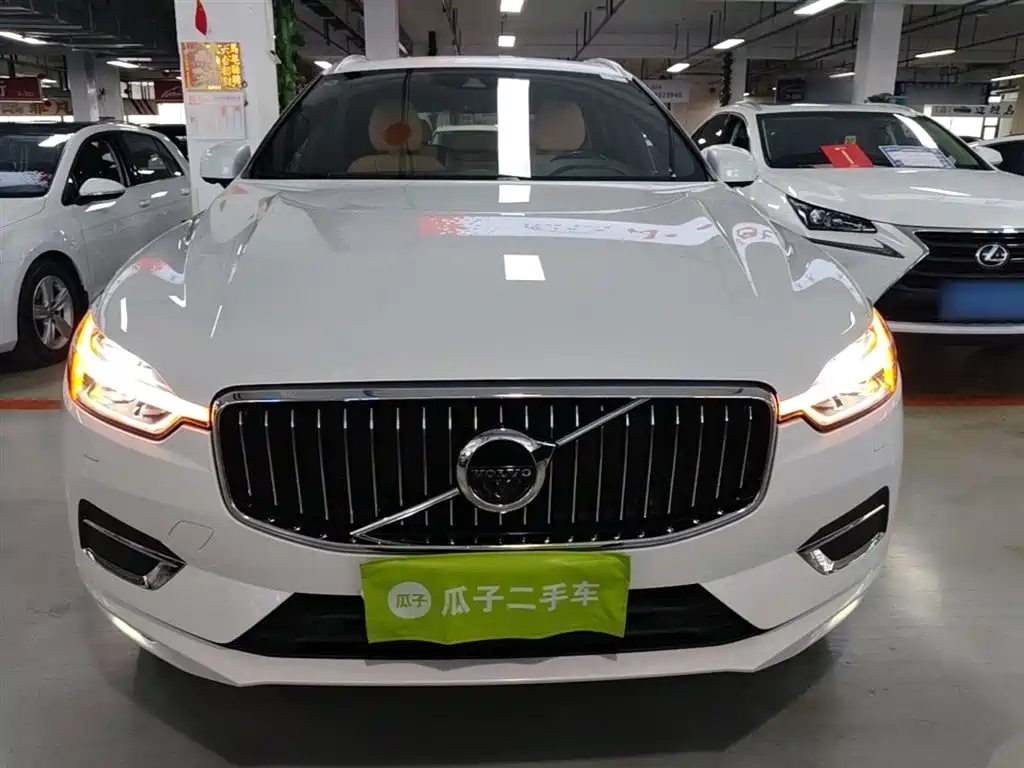 Volvo XC60 T5 4 WD Smart Grace Luxury
