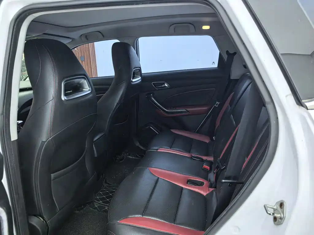 Leopaard CS9 猎豹CS9 2017款 1.5 L CVT精英型