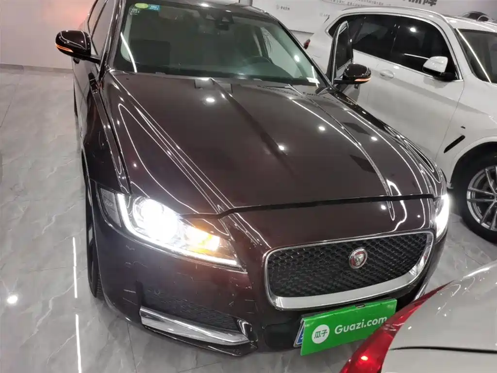 Jaguar XFL XFL 2.0 T P200 2 WD Elite