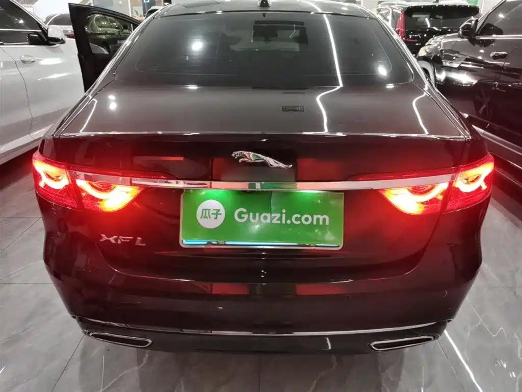 Jaguar XFL XFL 2.0 T P200 2 WD Elite